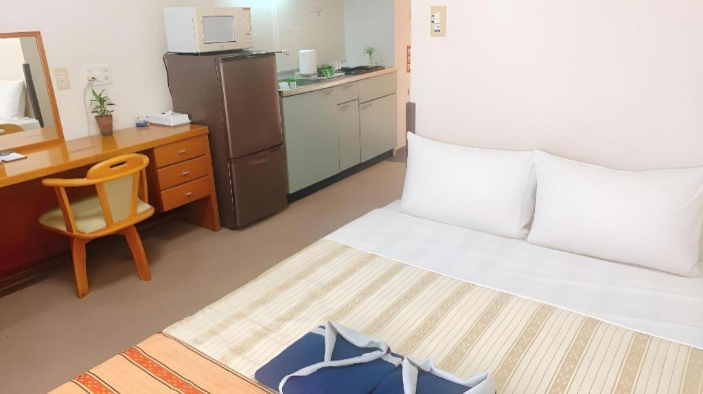 Hotel Peace Land Kume Naha Kültér fotó