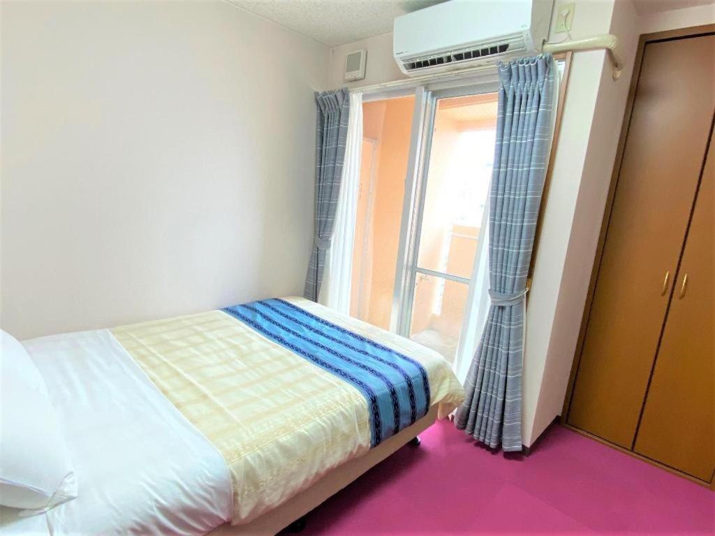 Hotel Peace Land Kume Naha Kültér fotó