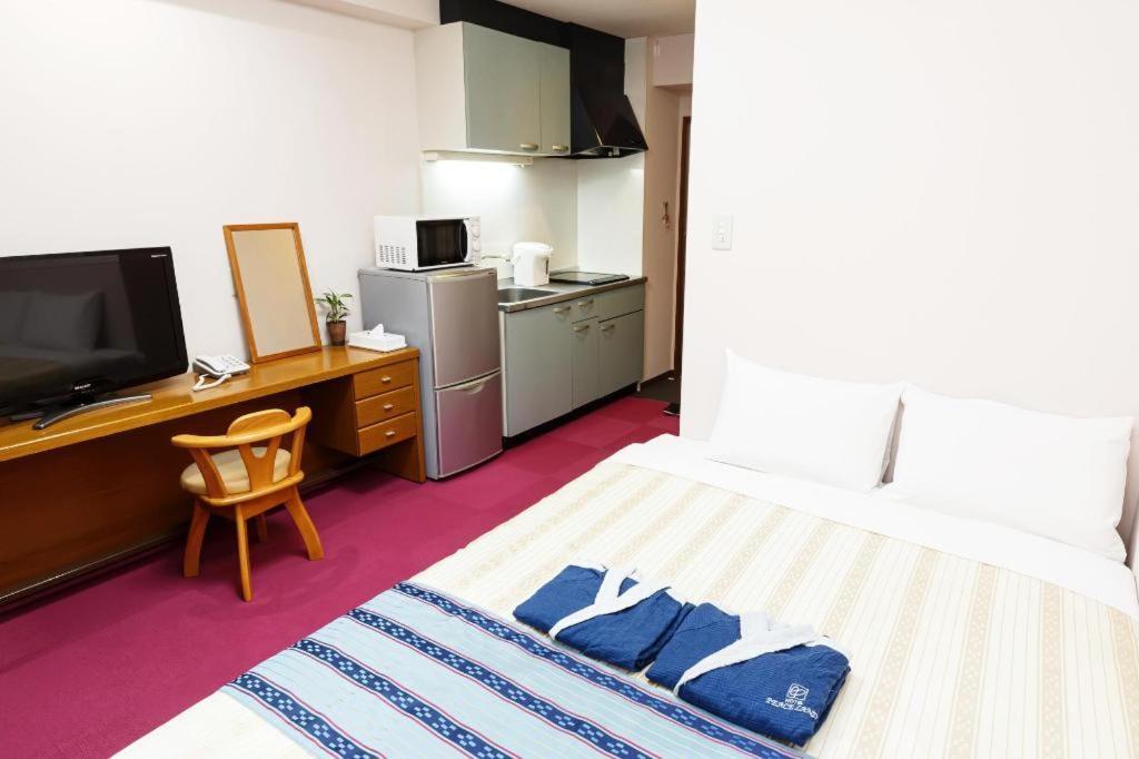 Hotel Peace Land Kume Naha Kültér fotó